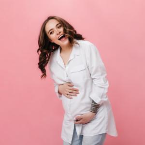 <a href="https://www.magnific.com/free-photo/portrait-emotional-happy-woman-white-long-shirt-joyful-pregnant-lady-jeans-laughing-posing-pink-background_13210517.htm#fromView=search&page=1&position=34&uuid=d27947ca-c614-4e93-8219-cc9b5e3126b2&track=ais_hybrid&query=dentist+pregnat">Image by lookstudio on Magnific</a>